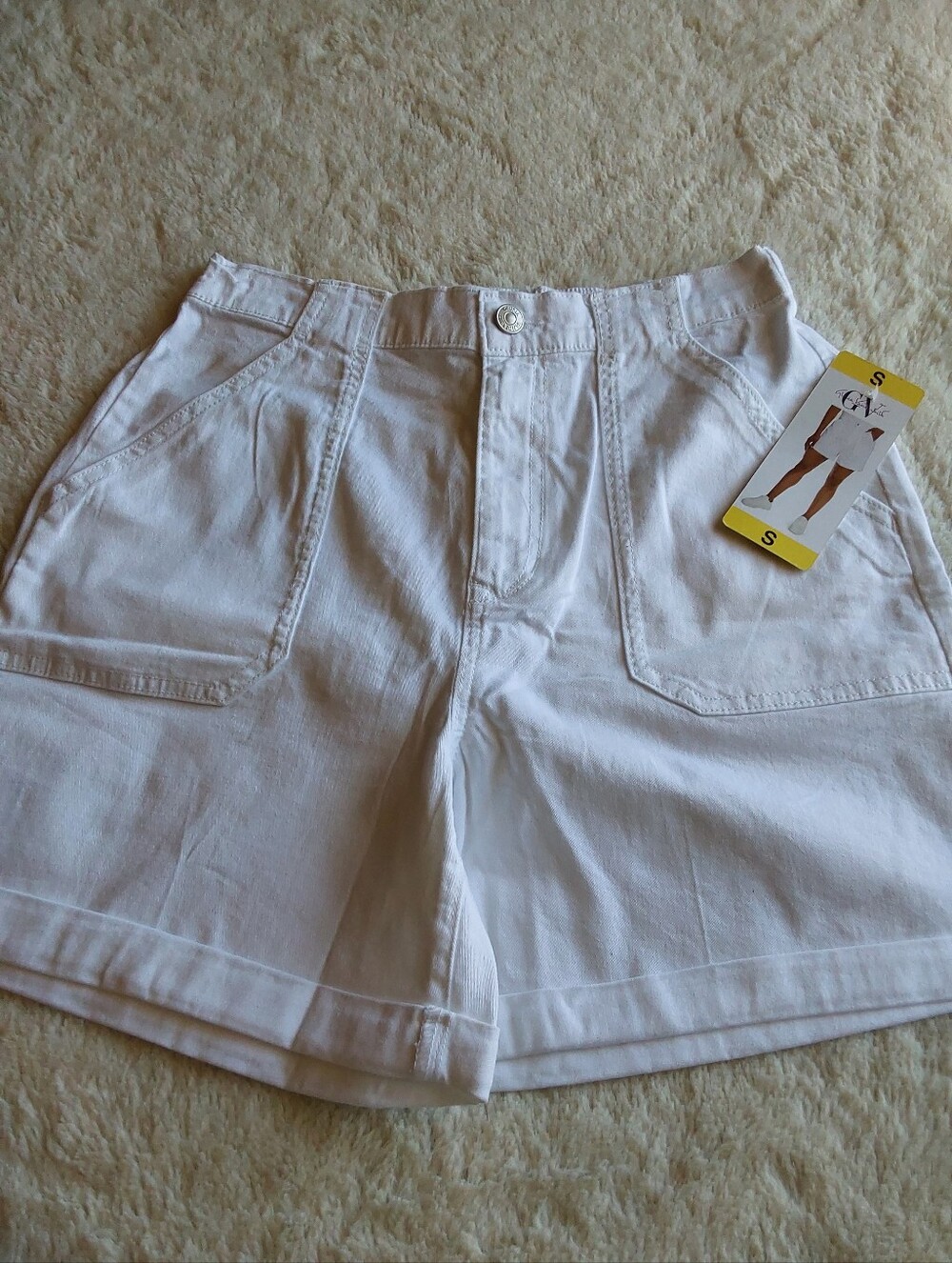 🌺 NWT Gloria Vanderbilt White High-Rise Utility Shorts